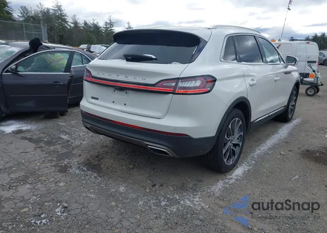 2021 Lincoln Nautilus Reserve z USA, uszkodzony, nr VIN 2LMPJ8K90MBL16170